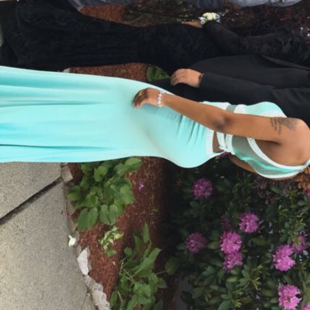 Prom Dress - Picture 4 of 5